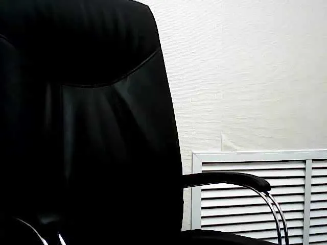 Live sex webcam photo for WWoollff75 #291068496