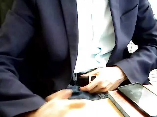 Live sex webcam photo for WWoollff75 #291285244