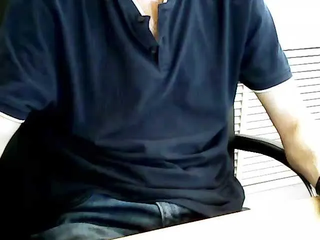 Live sex webcam photo for WWoollff75 #291298325