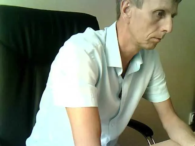 Live sex webcam photo for WWoollff75 #291561980