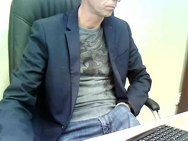 Live sex webcam photo for WWoollff75 #291924472