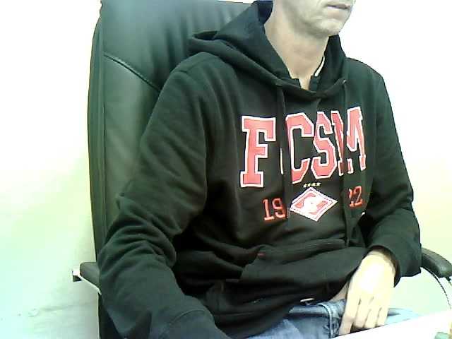 Live sex webcam photo for WWoollff75 #292079790