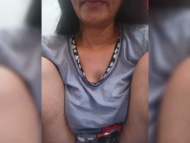 Live sex webcam photo for WYZ25 #276204298