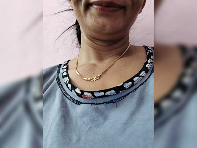 Live sex webcam photo for WYZ25 #276639919