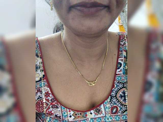 Live sex webcam photo for WYZ25 #277428821