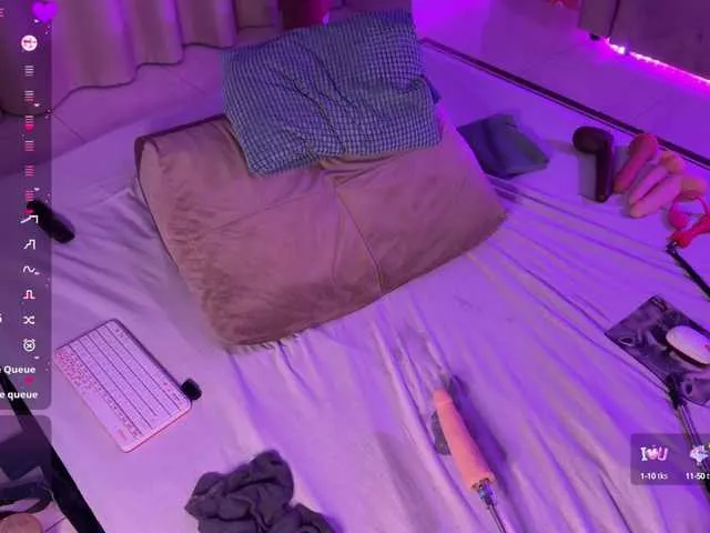 Live sex webcam photo for WaltEnjoy #290890238