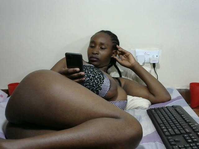 Live sex webcam photo for Wambo9731 #276476457