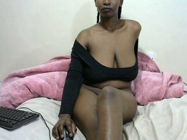 Live sex webcam photo for Wambo9731 #276531906