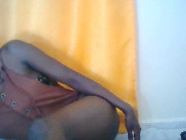 Live sex webcam photo for Wambo9731 #277714006