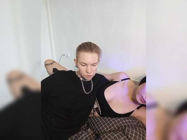 Live sex webcam photo for WeQueen- #289956530