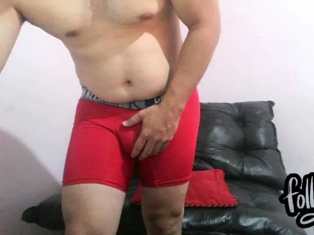 Live sex webcam photo for WeareDirtycouple #276107369