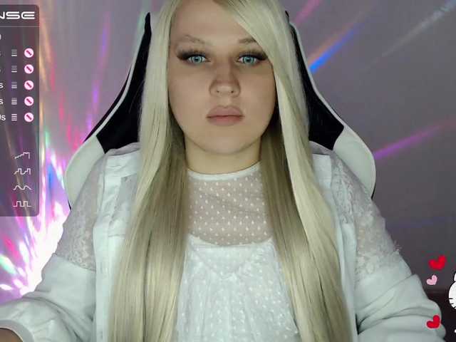 Live sex webcam photo for WebCrazySlut #274580691