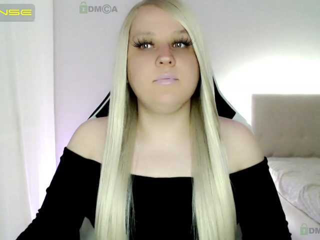 Live sex webcam photo for WebCrazySlut #275607819