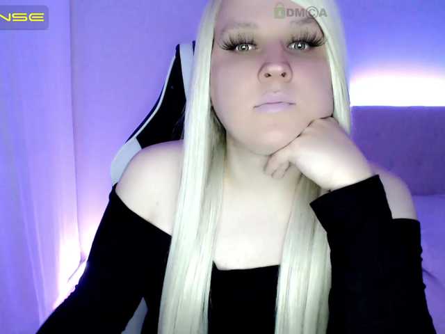 Live sex webcam photo for WebCrazySlut #275613435