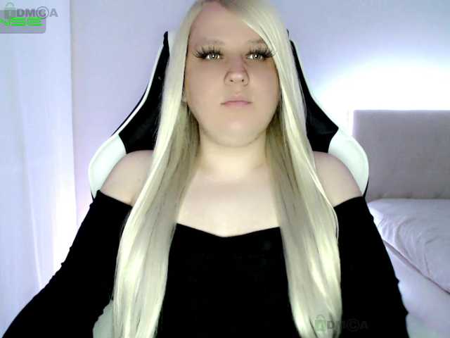 Live sex webcam photo for WebCrazySlut #275625551