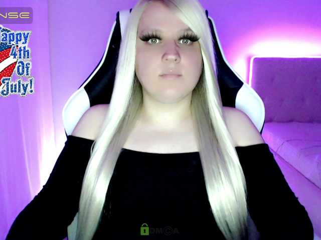 Live sex webcam photo for WebCrazySlut #275634139