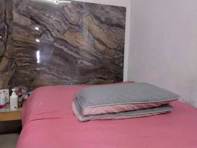 Live sex webcam photo for Wendy-Deiby #291304410