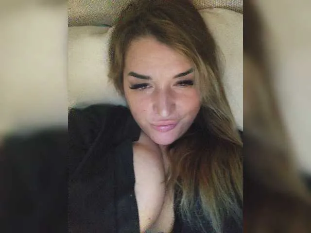 Live sex webcam photo for Wennice #272265749