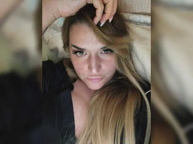 Live sex webcam photo for Wennice #272357172