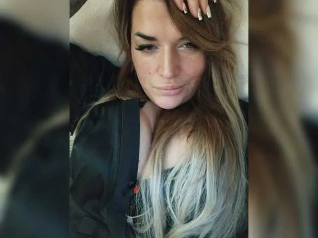 Live sex webcam photo for Wennice #272522483