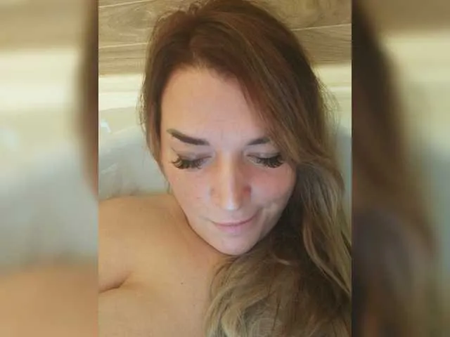 Live sex webcam photo for Wennice #272536204