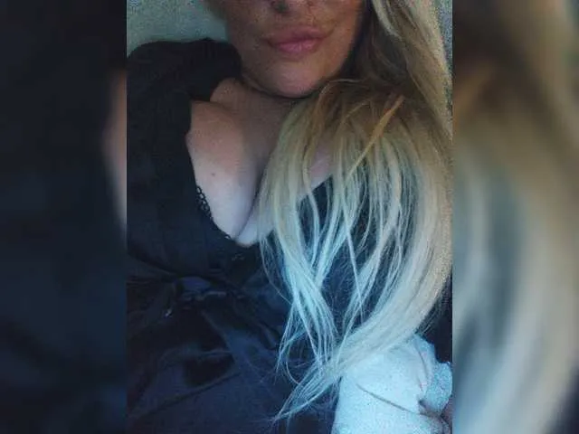 Live sex webcam photo for Wennice #273796863