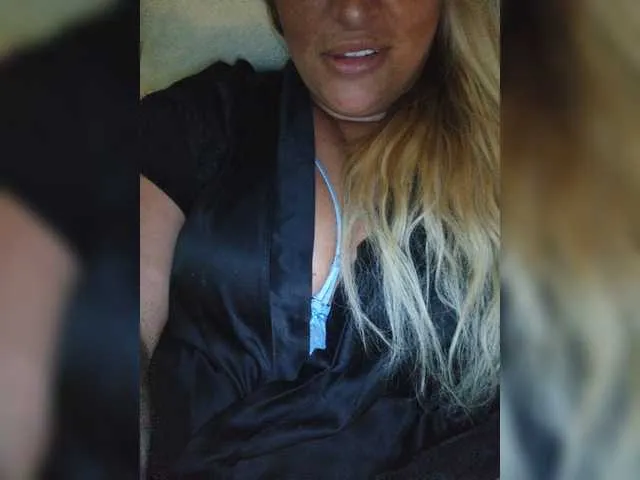 Live sex webcam photo for Wennice #274077558