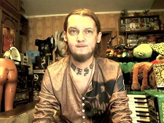 Live sex webcam photo for WestSic #283772413