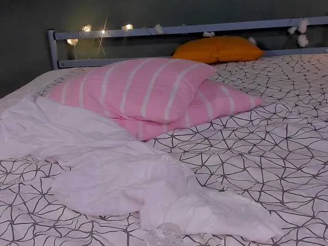 Live sex webcam photo for Westdawn #273670021