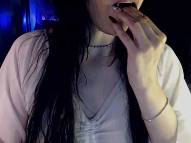 Live sex webcam photo for WetAnna #275982928