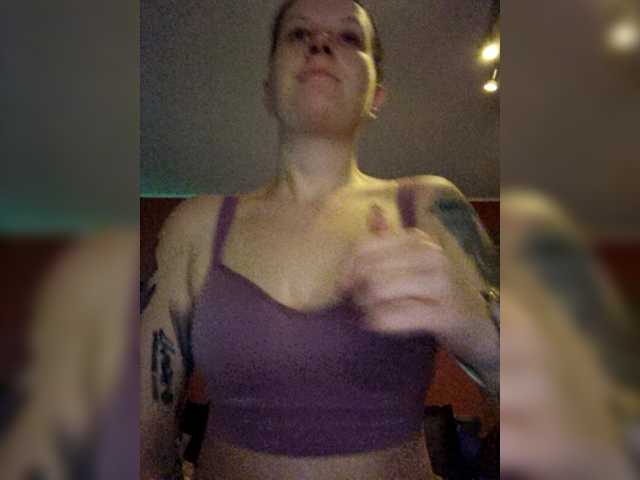 Live sex webcam photo for Wetgerman2 #272491109