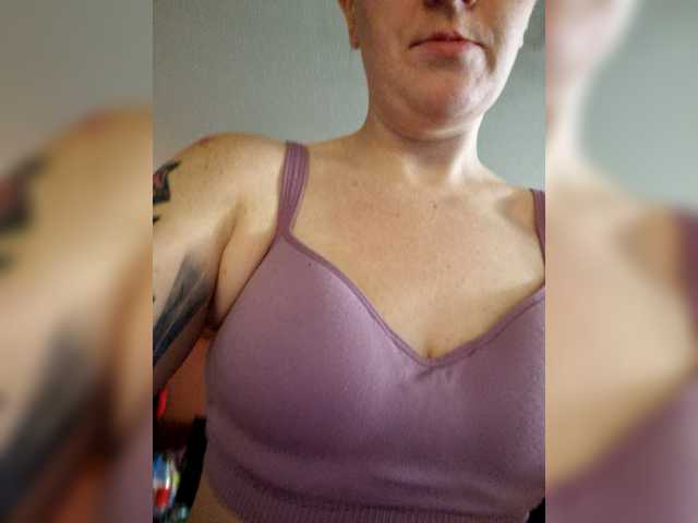 Live sex webcam photo for Wetgerman2 #272526025