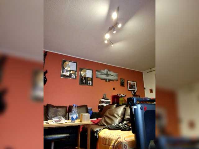 Live sex webcam photo for Wetgerman2 #272530105