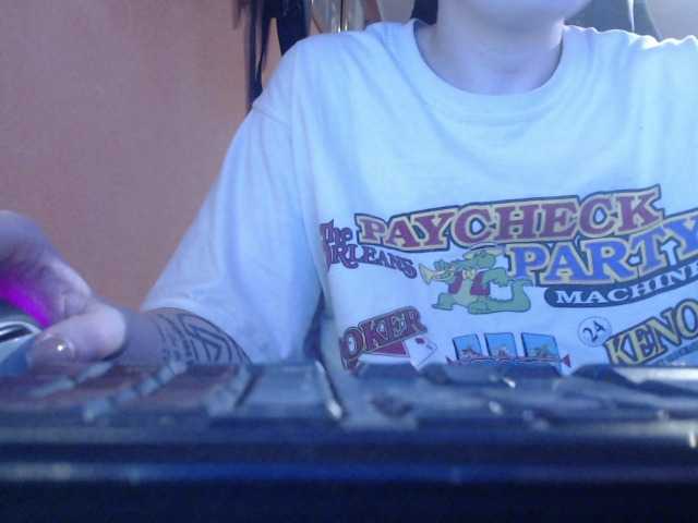 Live sex webcam photo for Wetgerman2 #272792004