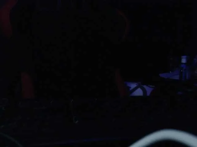 Live sex webcam photo for Wetgerman2 #272882135