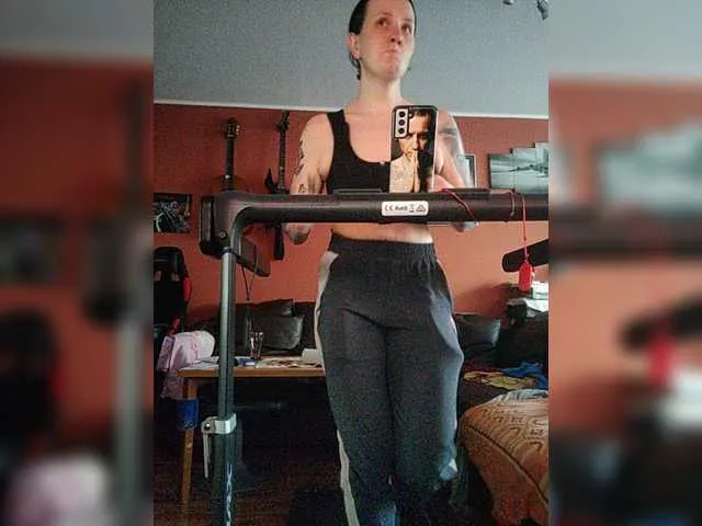 Live sex webcam photo for Wetgerman2 #273228536