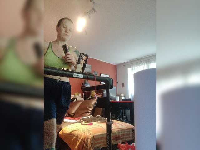 Live sex webcam photo for Wetgerman2 #273390772