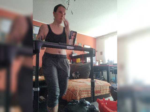 Live sex webcam photo for Wetgerman2 #273447847