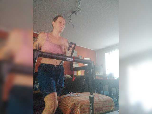 Live sex webcam photo for Wetgerman2 #274051851