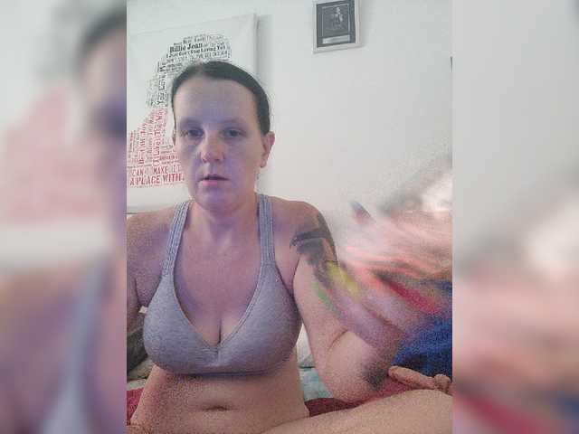 Live sex webcam photo for Wetgerman2 #274268942