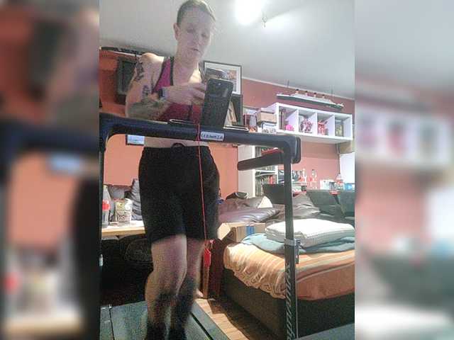 Live sex webcam photo for Wetgerman2 #275705261