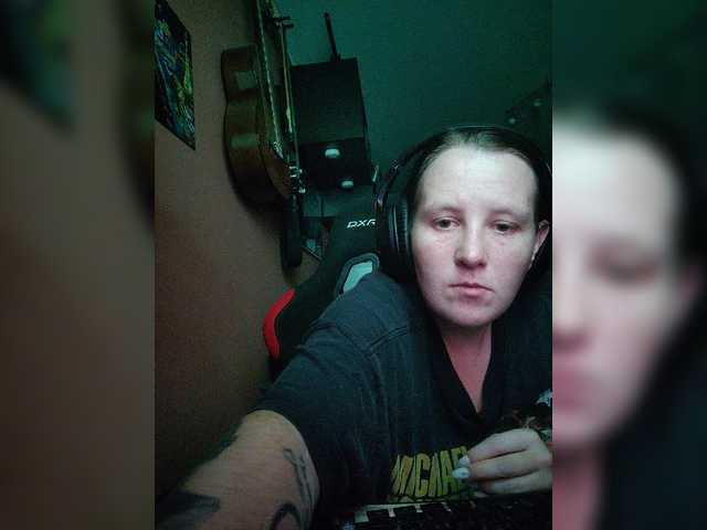 Live sex webcam photo for Wetgerman2 #276188498