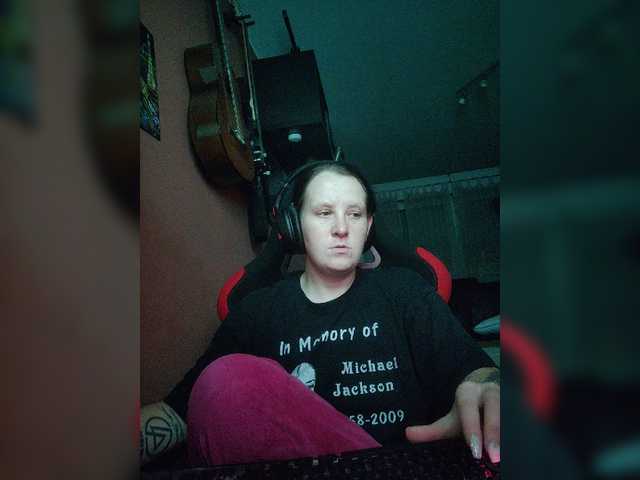 Live sex webcam photo for Wetgerman2 #276195585