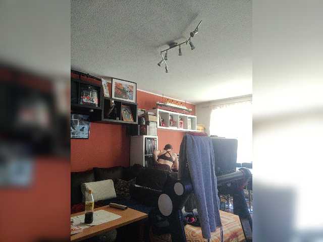 Live sex webcam photo for Wetgerman2 #276204150