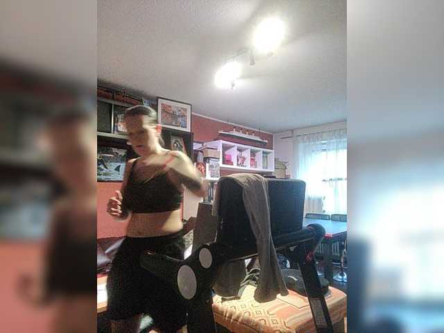 Live sex webcam photo for Wetgerman2 #276283078