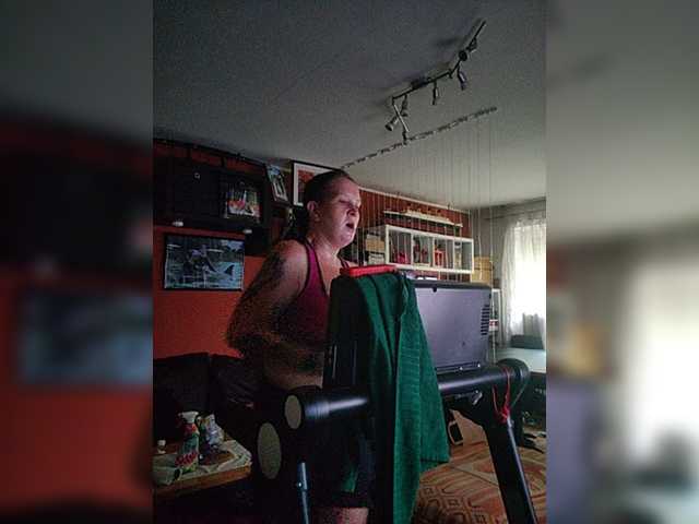 Live sex webcam photo for Wetgerman2 #276304250