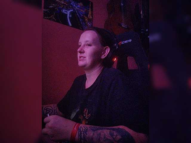 Live sex webcam photo for Wetgerman2 #276388012