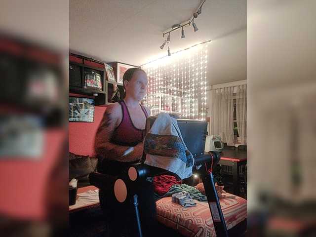 Live sex webcam photo for Wetgerman2 #276419195