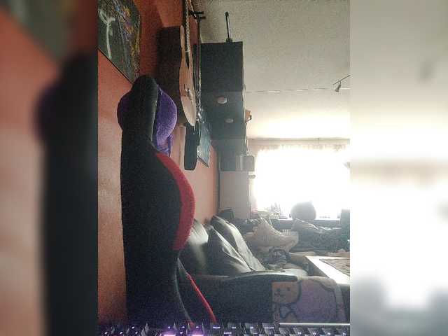 Live sex webcam photo for Wetgerman2 #277777147