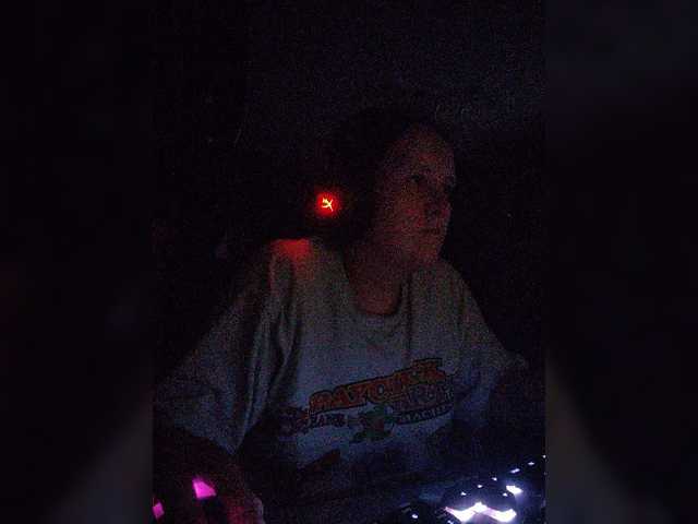 Live sex webcam photo for Wetgerman2 #277853586